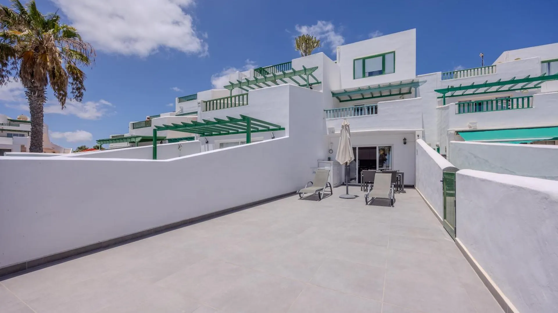Sea Breeze Two Bedroom Apartment Costa Teguise 0*,  Spain