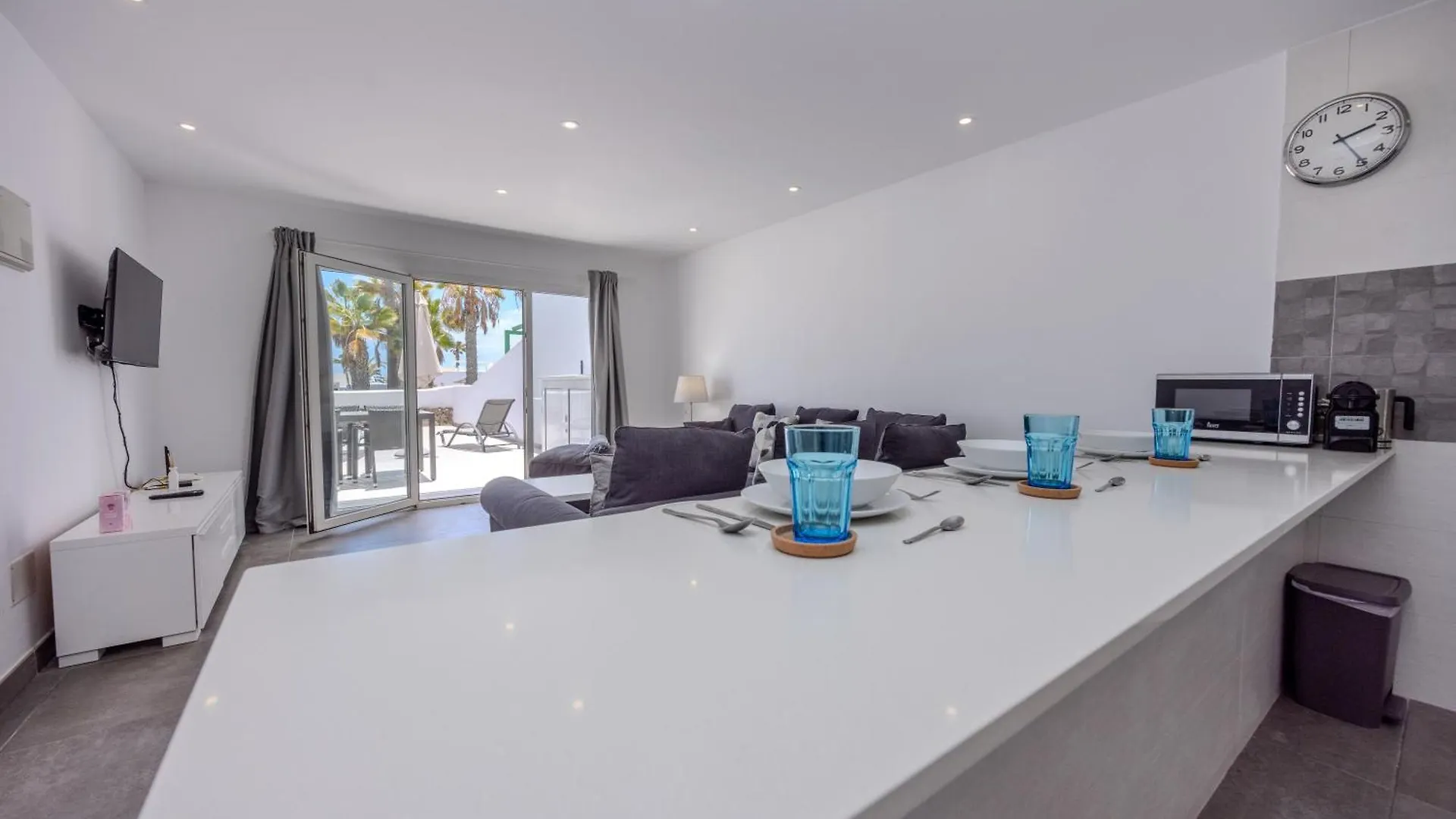 Sea Breeze Two Bedroom Apartment 科斯塔特吉塞 西班牙