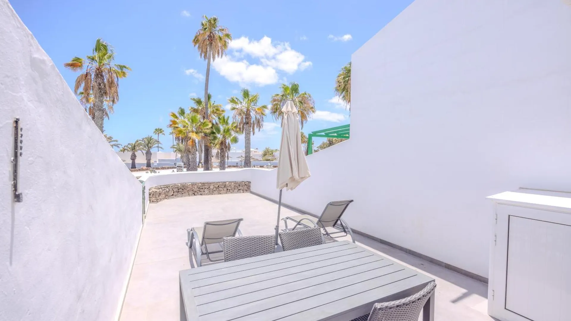 Sea Breeze Two Bedroom Apartment 科斯塔特吉塞 西班牙