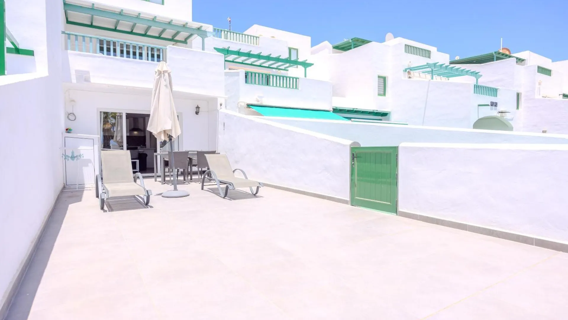Sea Breeze Two Bedroom Apartment 科斯塔特吉塞 西班牙