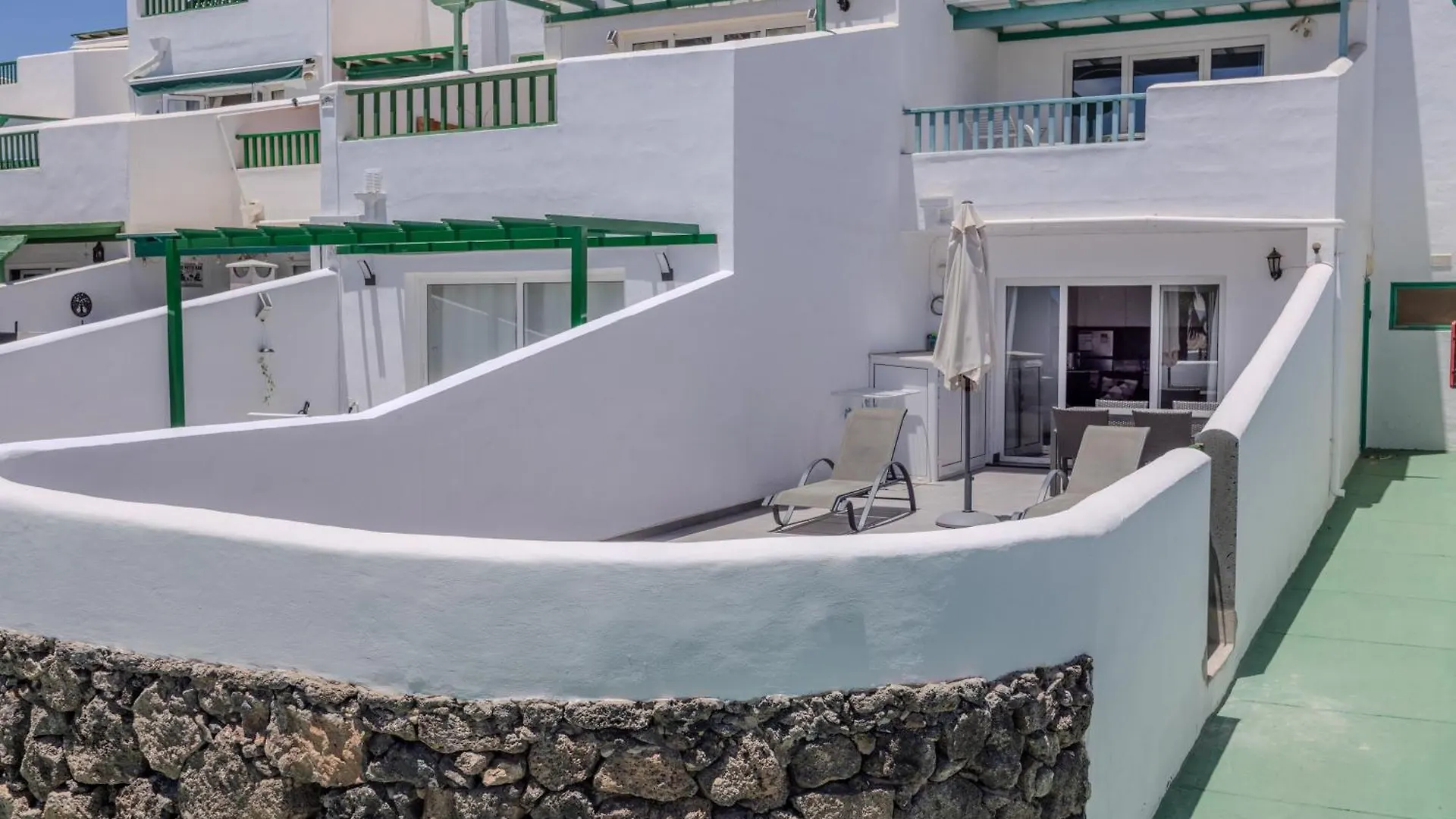 Sea Breeze Two Bedroom Apartment Costa Teguise