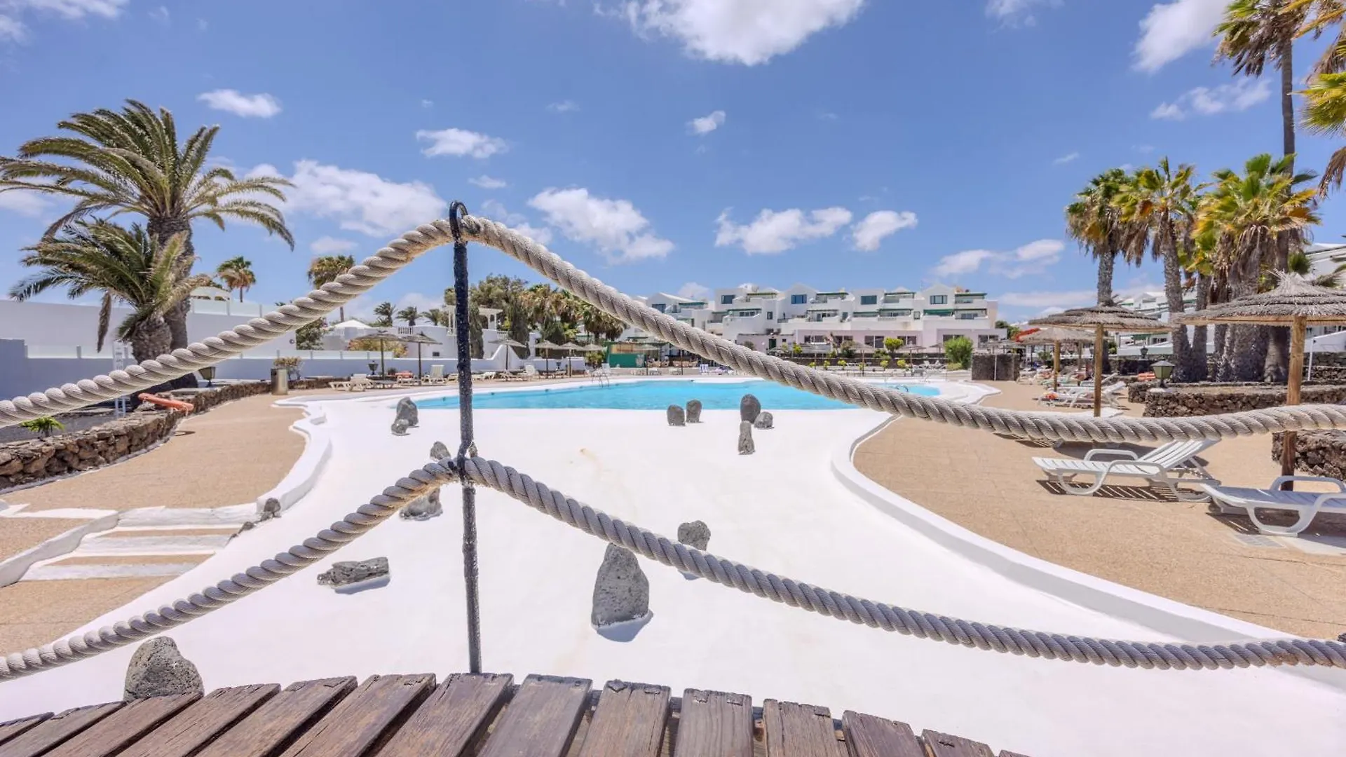 Sea Breeze Two Bedroom Apartment 科斯塔特吉塞 西班牙